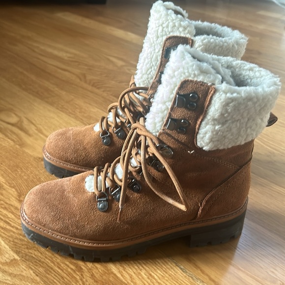 Marc Fisher Boots Brown Suede Combat Faux Shearling Fur Mid Calf Lace Size 6.5 - Picture 1 of 10